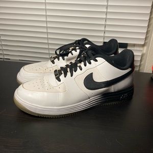 Nike Lunar Force One Sneakers